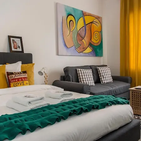 Old Town Premium Apartment By Mrg Bucarest Esterno foto