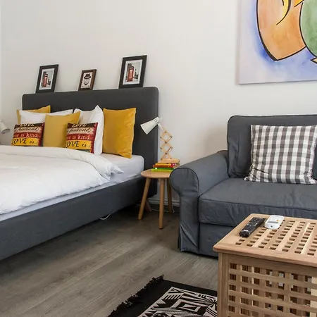 Old Town Premium Apartment By Mrg Bucarest Esterno foto
